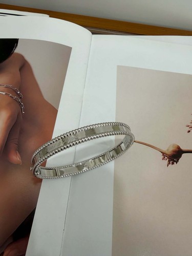 Vca van cleef arpels - van,
